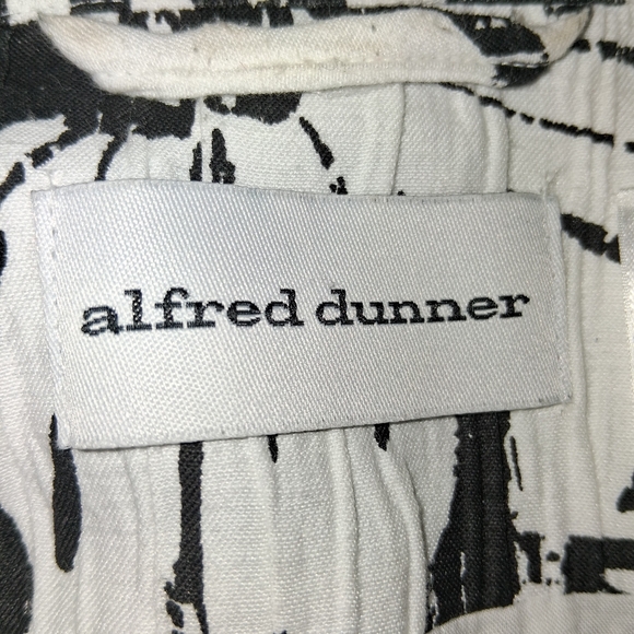 Alfred Dunner Black and White Floral Blazer Women  Size 18 - Picture 3 of 16